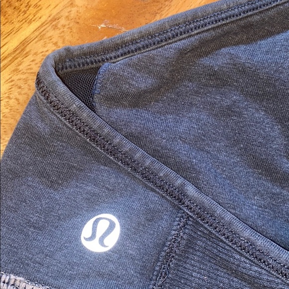 🙏 Lululemon Sports Bra - Picture 4 of 4